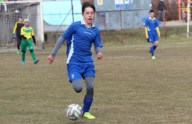 克罗地亚让二追三3-2客胜黑山，弗拉希奇绝杀，佩里西奇点射